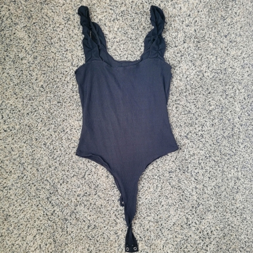 Forever 21 Ribbed Ruffle Strap Bodysuit - Picture 3 of 3